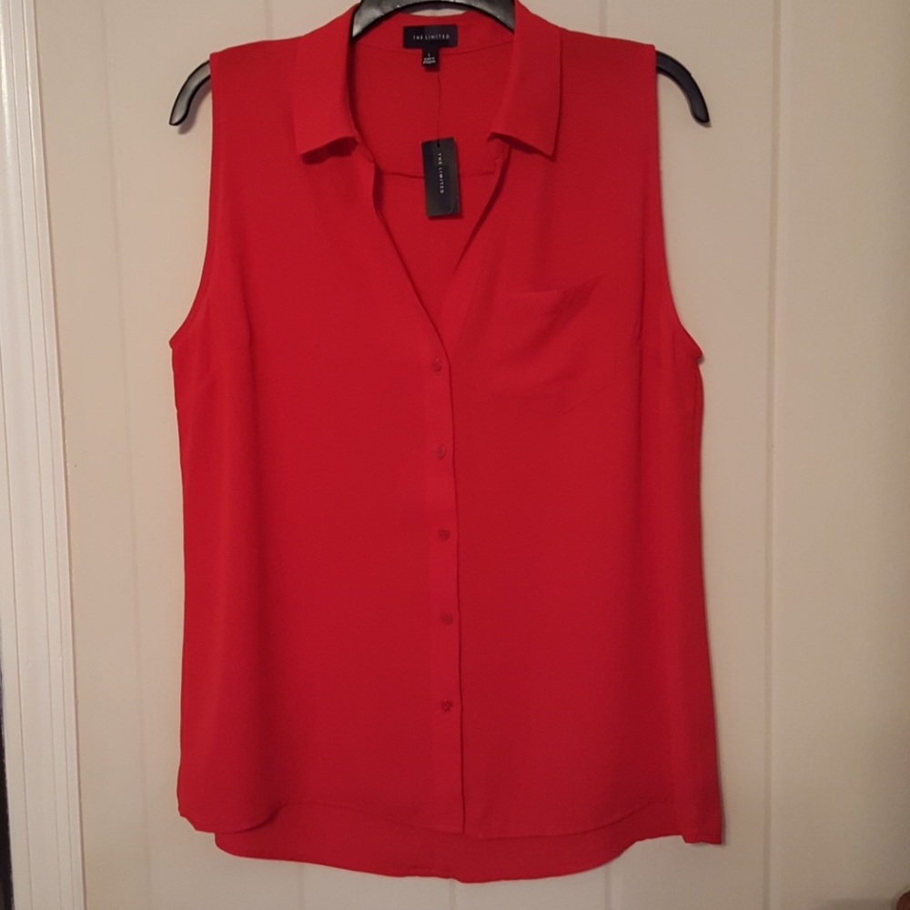 Sleeveless button-up v neck top